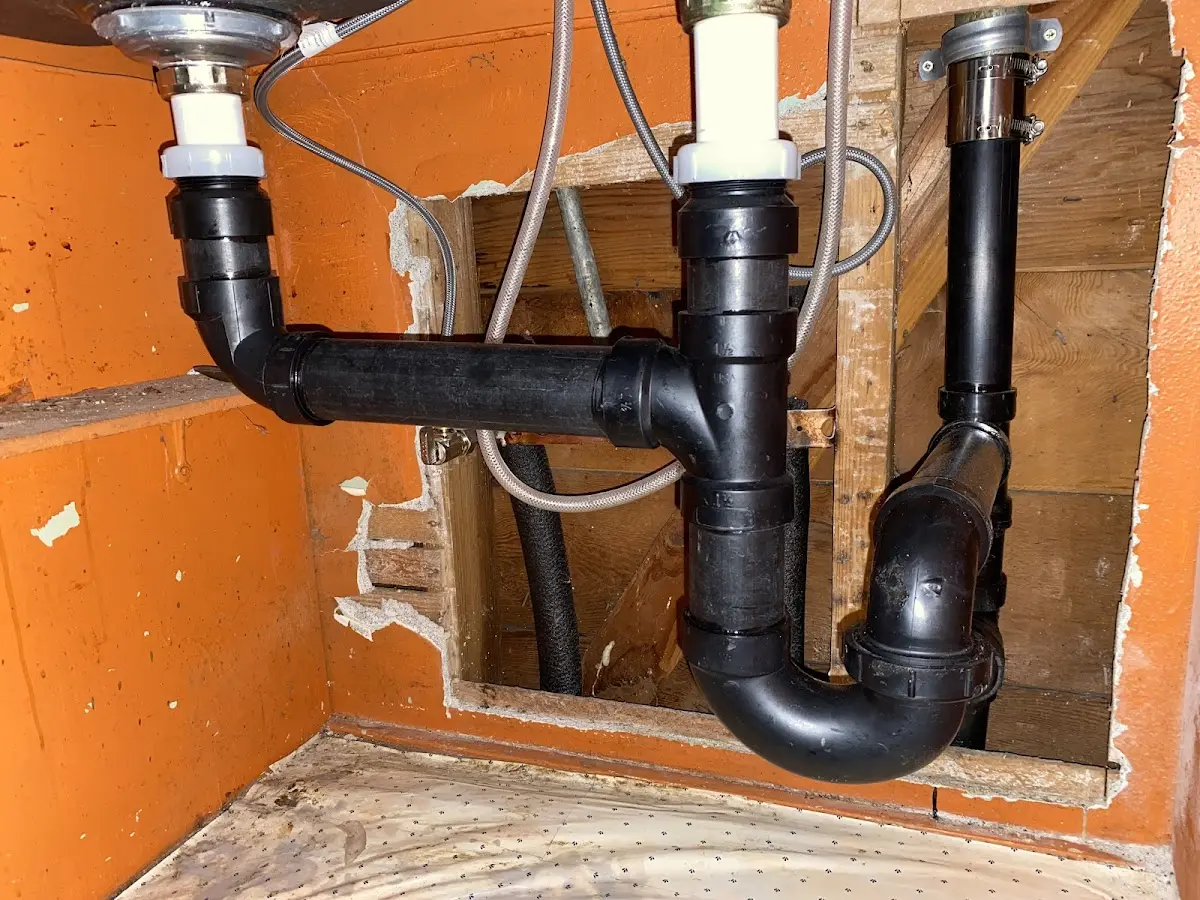 Professional Pipe Bursting equipment and tools on the job in Overlea